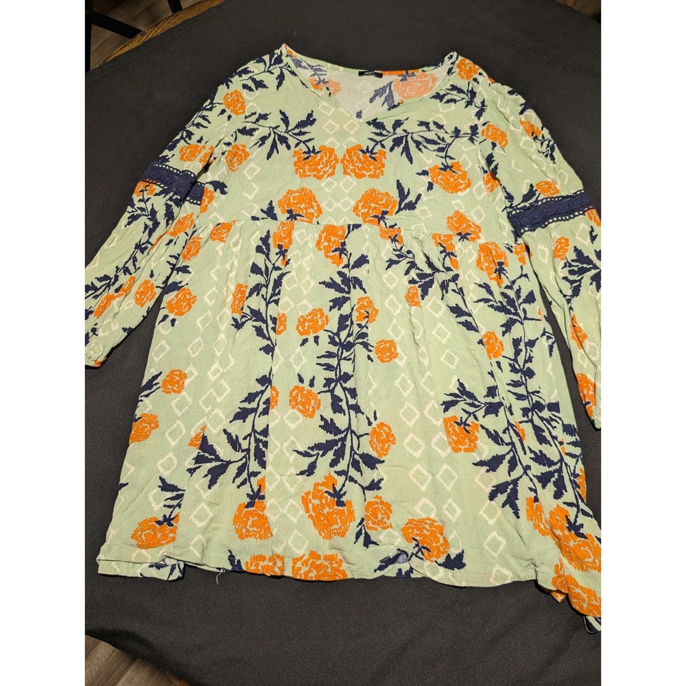 Mark. Women XL Floral Babydoll Tunic Top Sage Green Orange Crochet Lace Trim